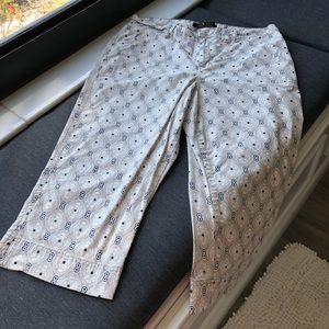 SOLD—Gloria Vanderbilt capris!